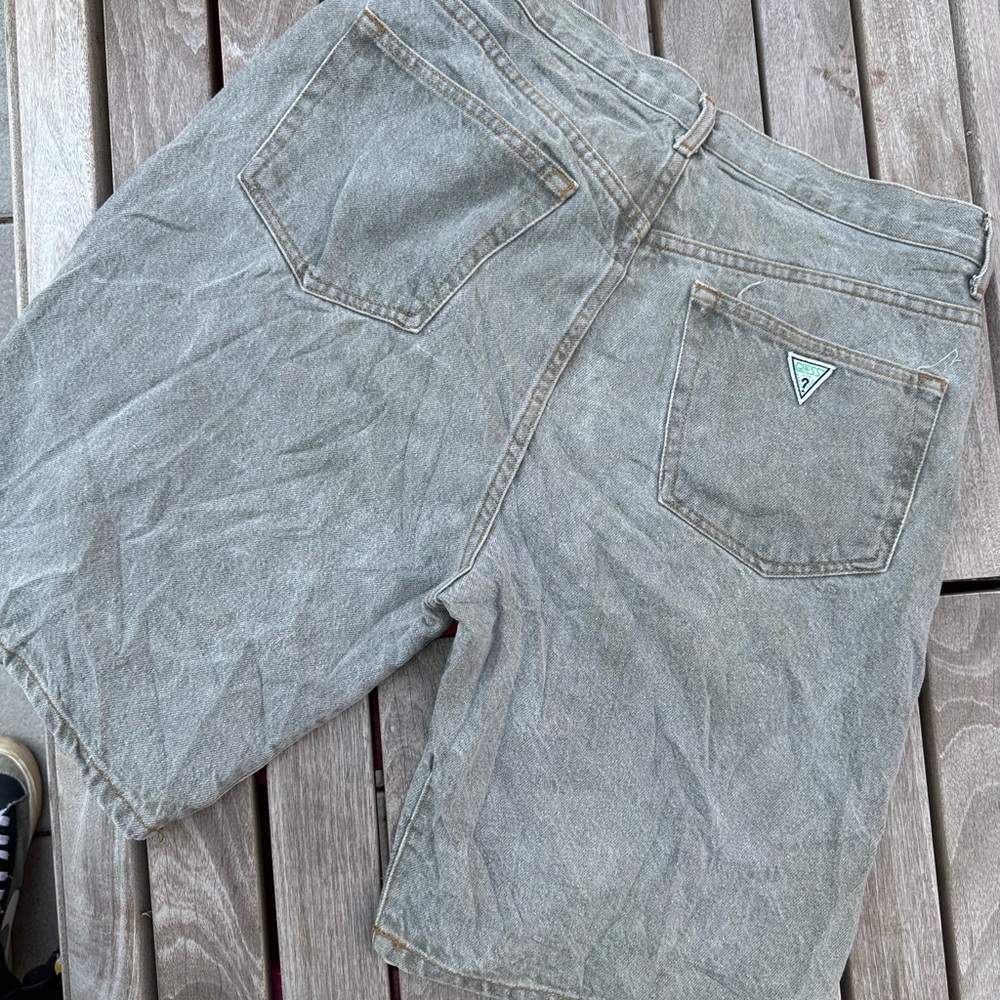 Vintage 80’s Guess shorts size 34” - Picture 2 of 6